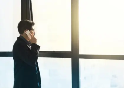 75 62 33 33: Hvem står bag?