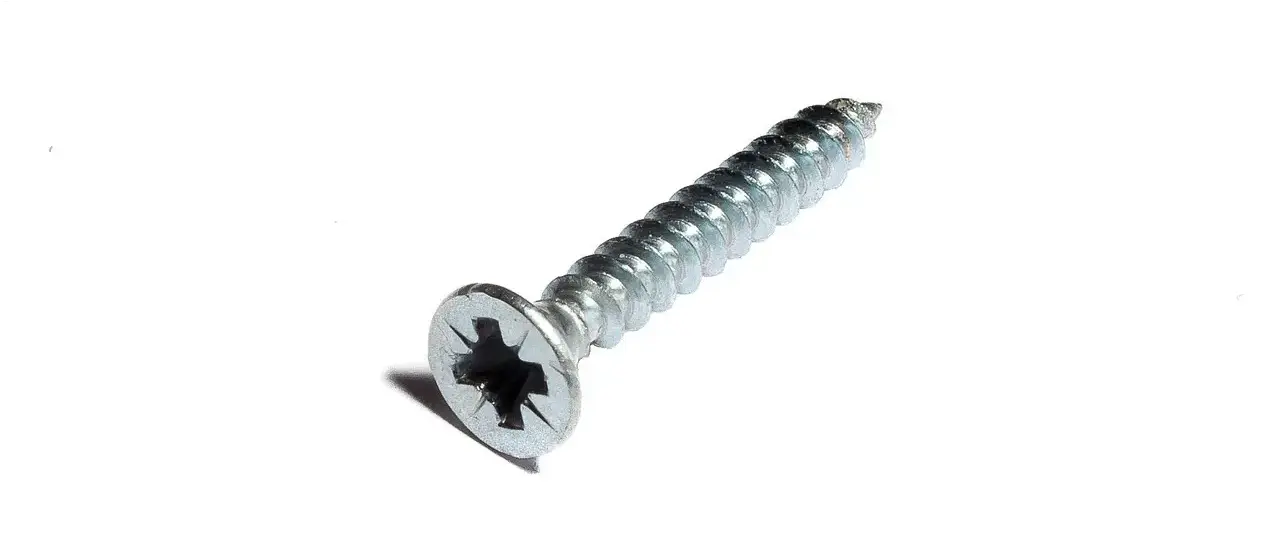 Jordskruer til træterrasse: fordele, ulemper og montering