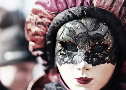 Telefonnummer 33 30 45 45 - Er det spam eller salg?